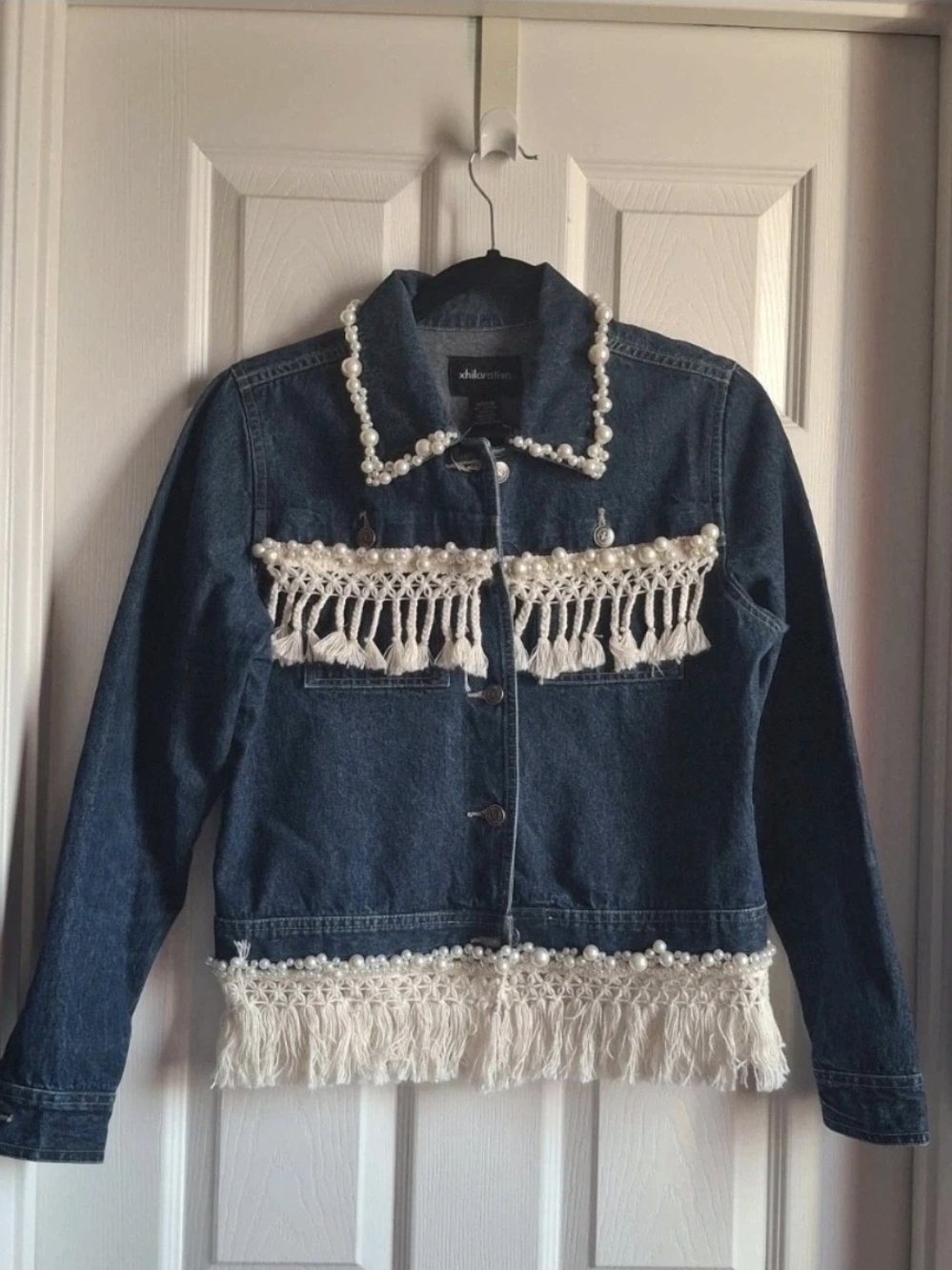 Beautiful Upcycled Custom Pearl w/Trim Embellished Jean Jacket!! Size Medium